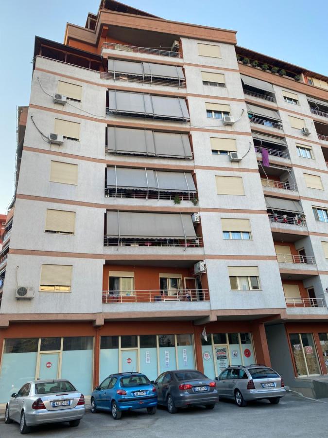 Downtown Apartment Fier Exterior photo